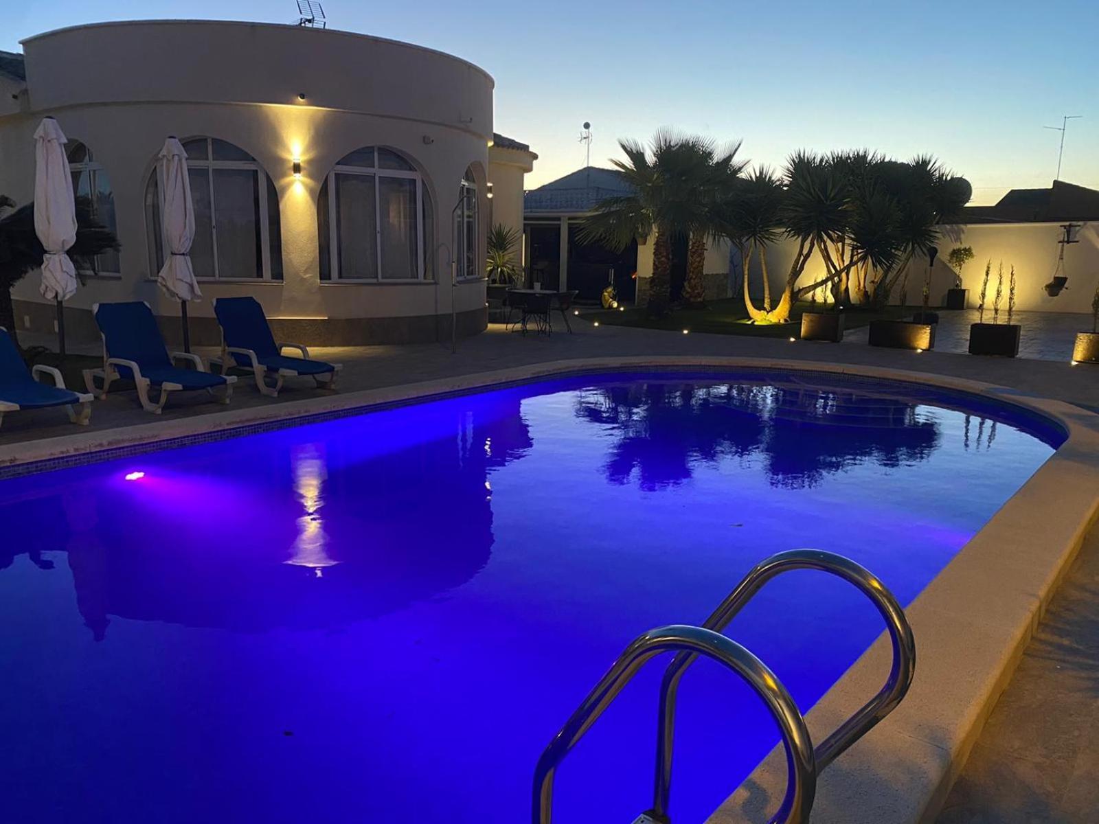 Detached Villa With Private Pool Torrevieja Exterior photo
